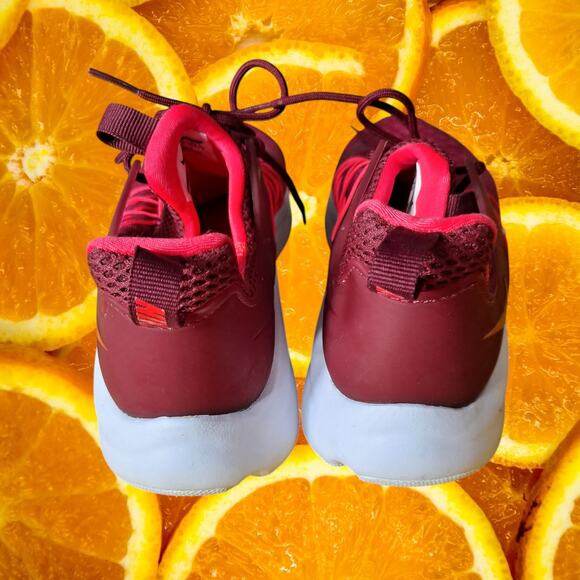 Nike Women's Noble Red Lightweight Darwin Running Trainers Shoes Size 7.5 - Picture 6 of 7
